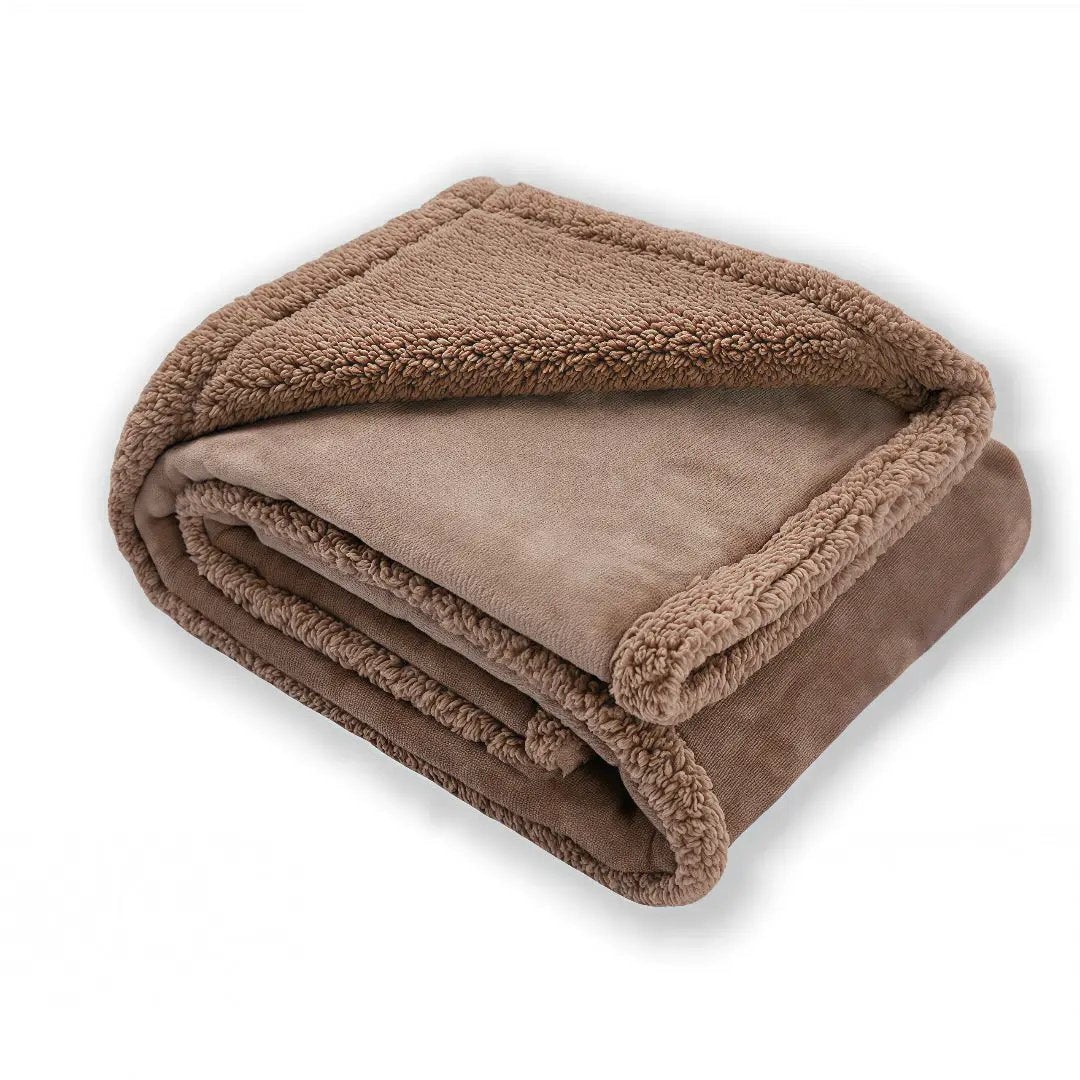 Pet waterproof blanket flannel comfortable cotton fleece Sherpa thick pet blanket by eprolo
