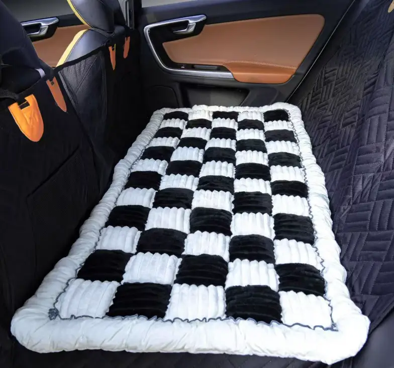 Sleeping Car Mat Pet Thickened Seat Pad Car Back Seat Checkered Dog Bed In Stock Factory Wholesale by eprolo
