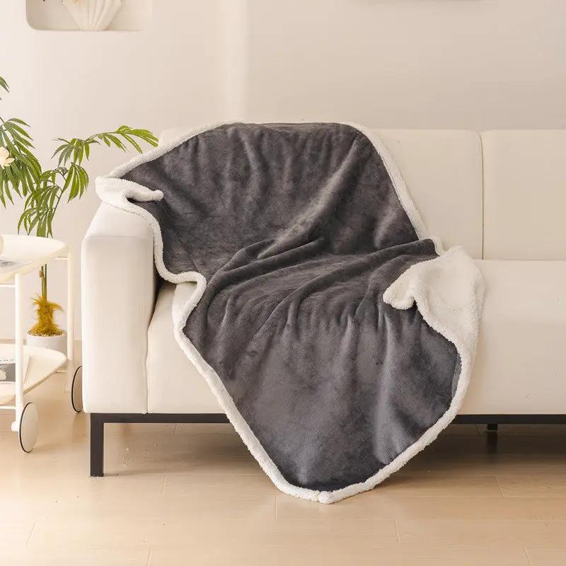 Pet waterproof blanket flannel comfortable cotton fleece Sherpa thick pet blanket by eprolo