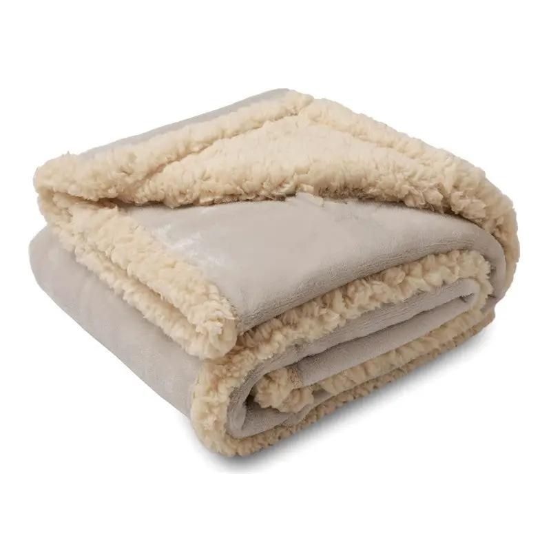 Pet waterproof blanket flannel comfortable cotton fleece Sherpa thick pet blanket by eprolo